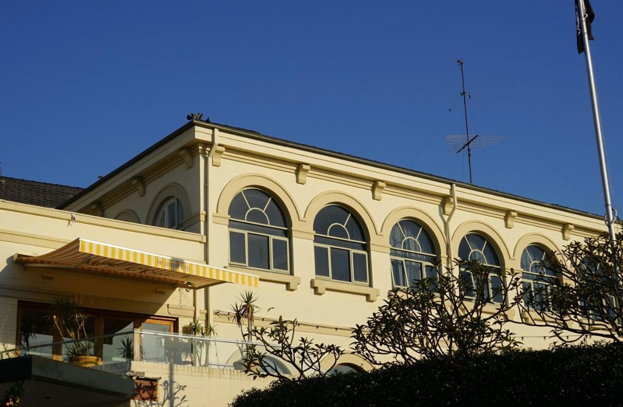 The Clovelly Hotel Sydney Exterior photo